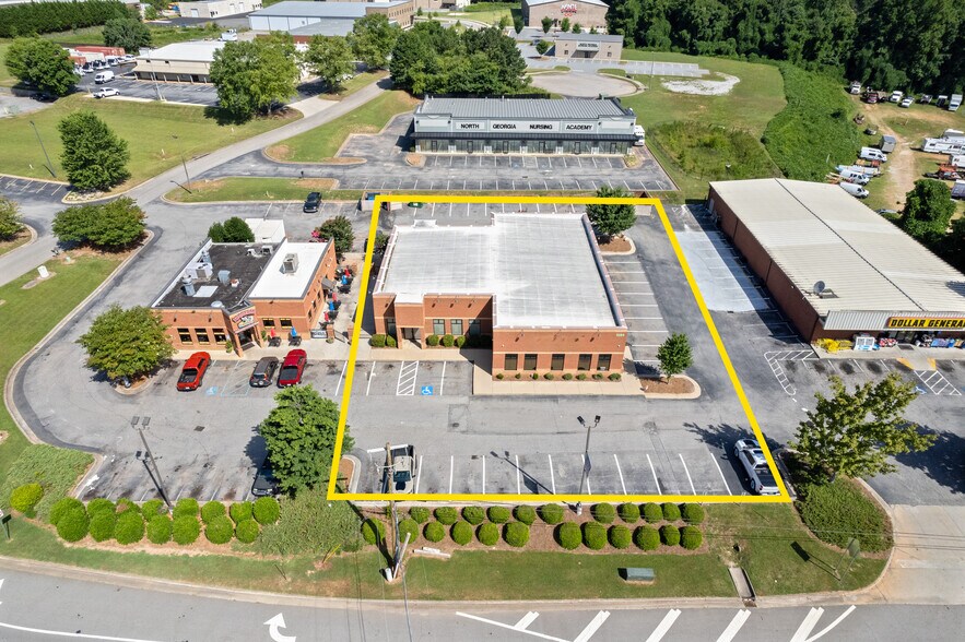 3584 Atlanta Hwy, Flowery Branch, GA à louer - Photo du bâtiment - Image 2 de 33