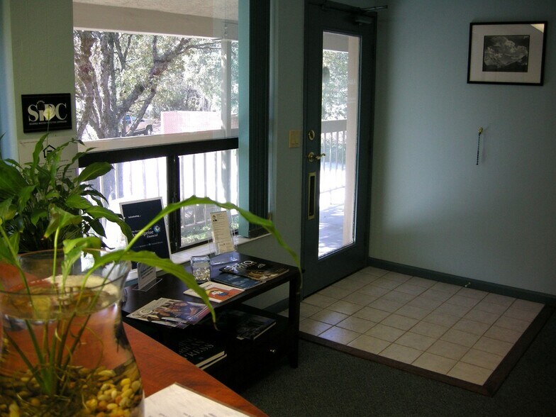 11879 Kemper Rd, Auburn, CA à louer - Photo intérieure - Image 3 de 7