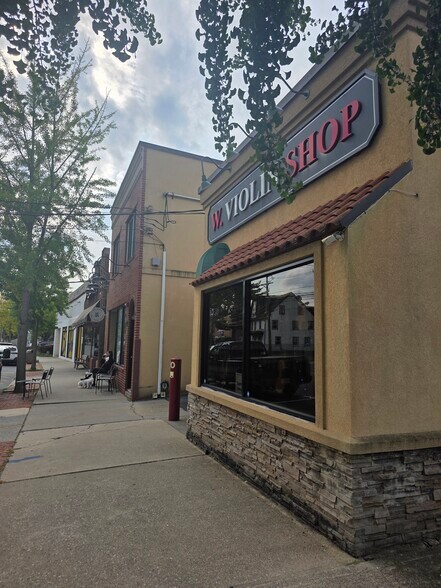 39 Highwood Ave, Tenafly, NJ à vendre - Photo du bâtiment - Image 2 de 21