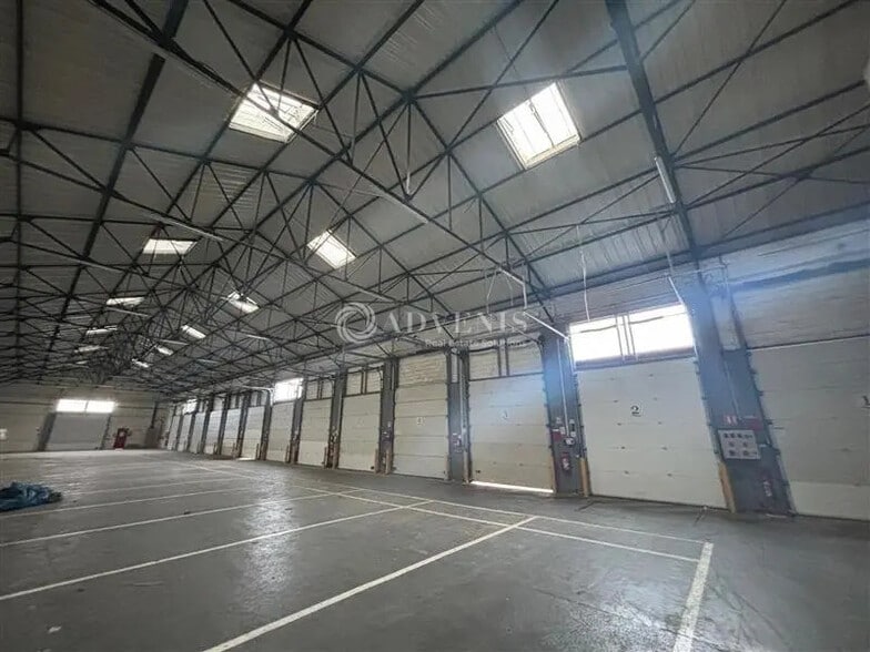 Flex in Bonneuil-sur-Marne for lease - Building Photo - Image 2 of 6