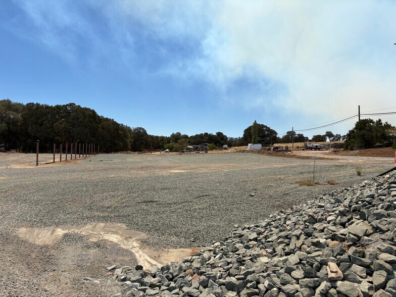 3612 Highway 49, San Andreas, CA à louer - Photo principale - Image 1 de 5