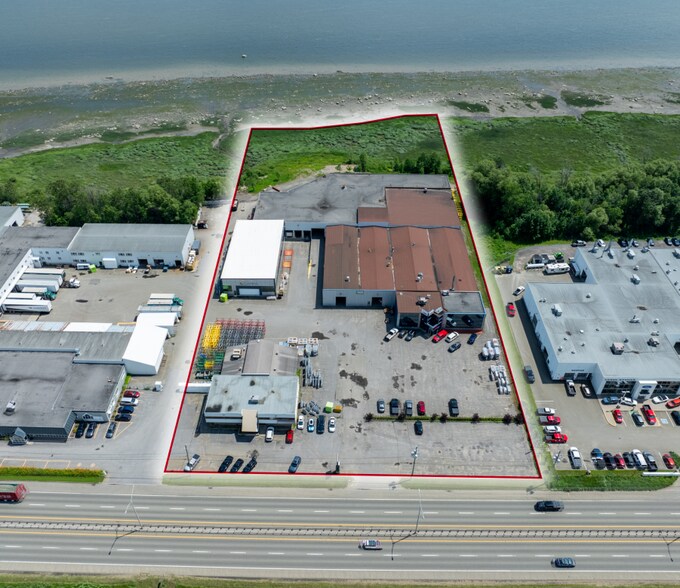 6130-6140 Boul. Sainte-Anne portefeuille de 2 propriétés à vendre sur LoopNet.ca - Photo du bâtiment - Image 2 de 16