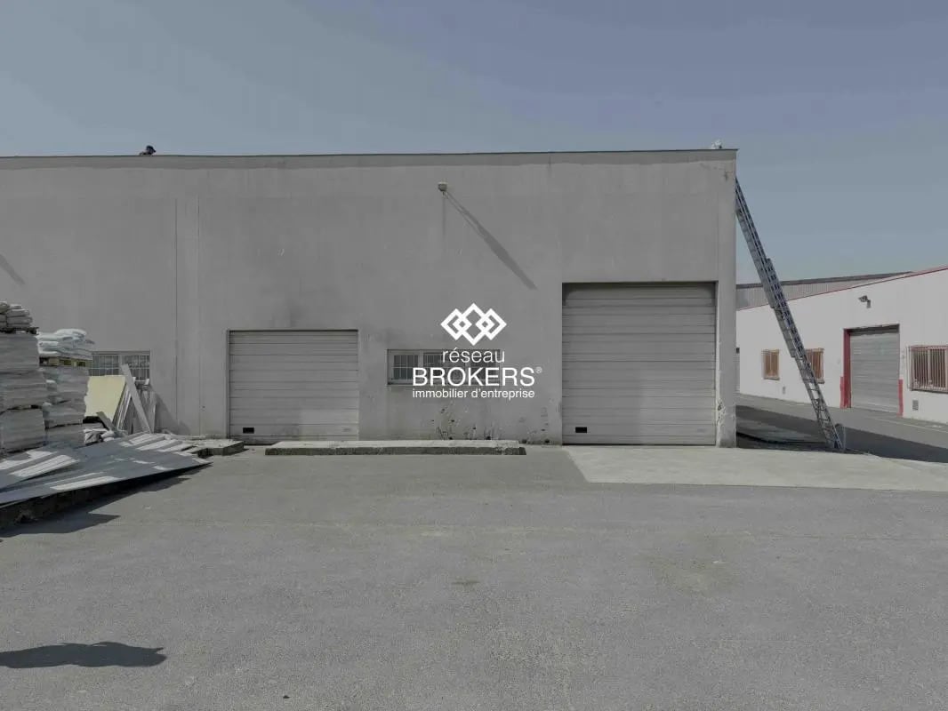 Office in Champigny-sur-Marne for lease Building Photo- Image 1 of 3