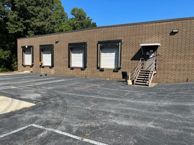 1211 Keisler Rd SE, Conover, NC à louer - Photo du bâtiment - Image 2 de 15