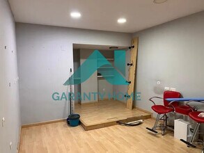 Retail in Cáceres, Cáceres for lease Interior Photo- Image 2 of 3