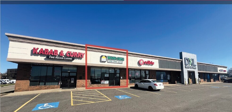 5100 NW Whipple Ave NW, Canton, OH à louer - Photo du bâtiment - Image 1 de 4
