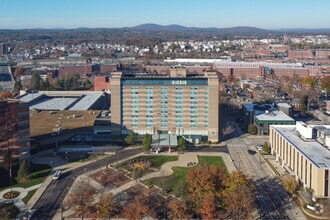 700 Elm St, Manchester, NH - Aérien  Vue de la carte