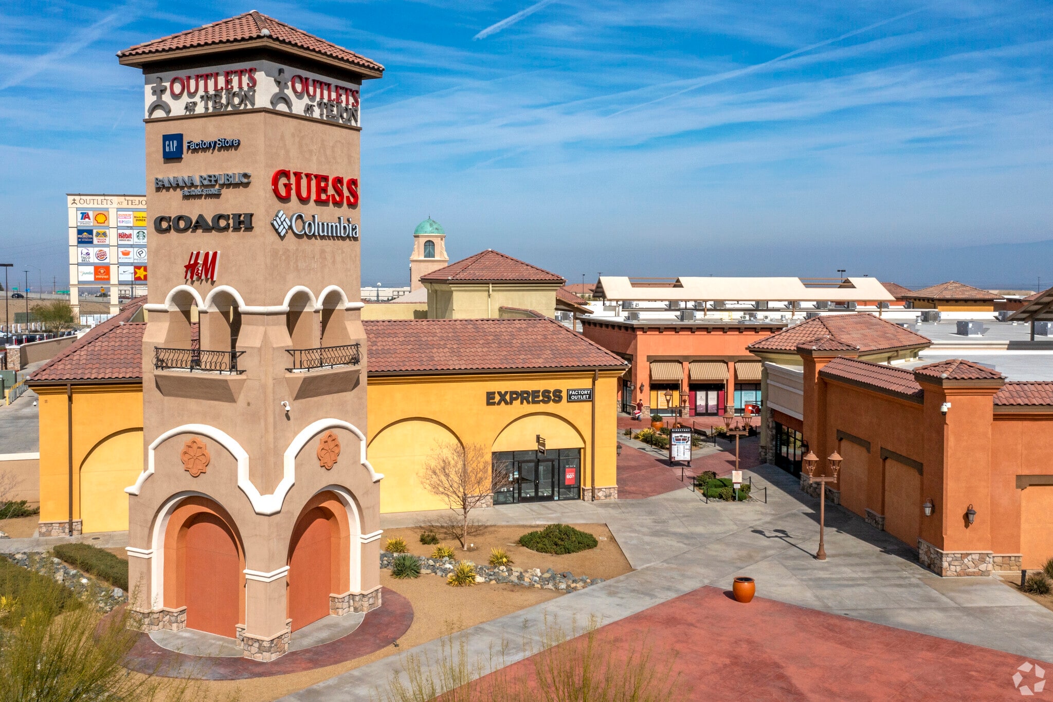 5701 Outlets At Tejon Pky, Arvin, CA à louer Photo du bâtiment- Image 1 de 8