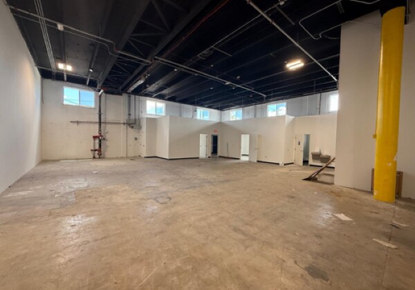 2300-2340 W 8th Ave, Hialeah, FL à louer - Photo du bâtiment - Image 3 de 28