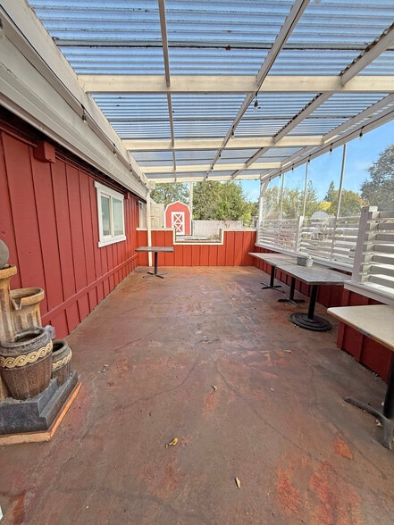 3535 Guerneville Rd, Santa Rosa, CA for lease - Building Photo - Image 3 of 14