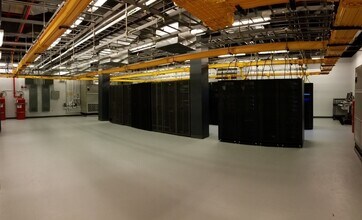 200 Avenue B NW, Winter Haven, FL for lease Interior Photo- Image 2 of 8