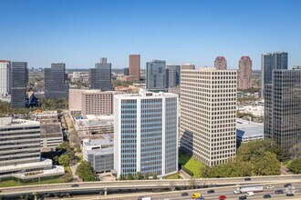 2100 West Loop South, Houston, TX - AERIAL  map view