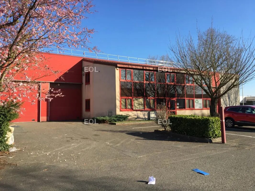 Flex dans Bondoufle à louer Photo du bâtiment- Image 1 de 2