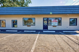 Plus de détails pour 347 NW Garden Valley Blvd, Roseburg, OR - Bureau/Commerce de détail à louer