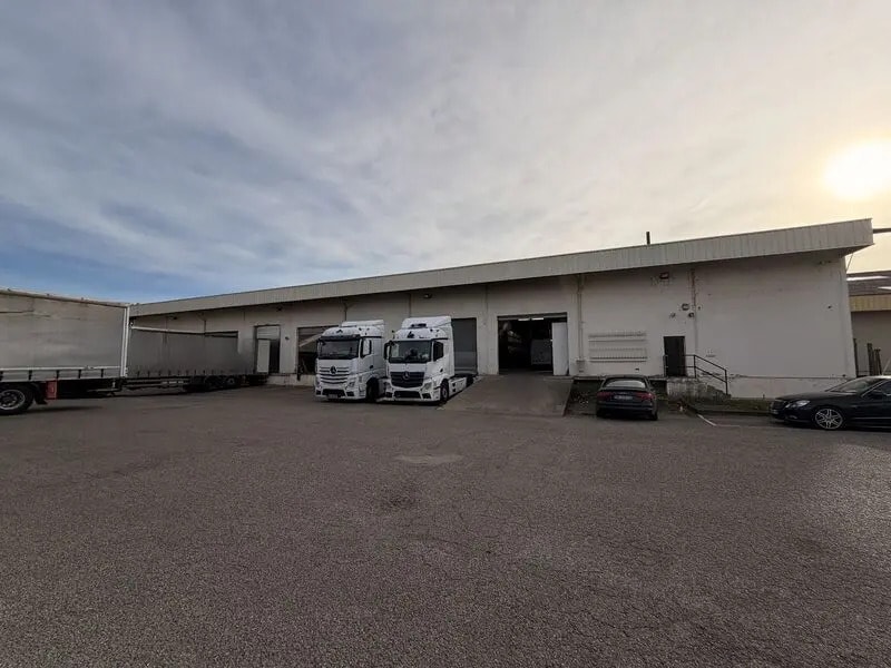 Flex in Genas for sale Building Photo- Image 1 of 6