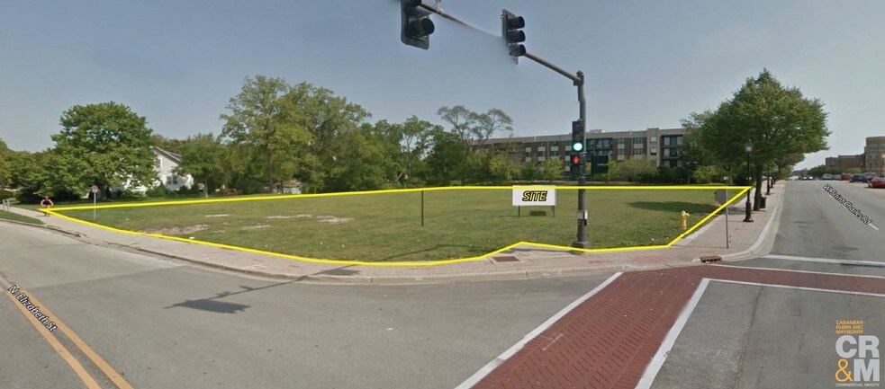 226 W St. Charles Rd, Lombard, IL for lease - Primary Photo - Image 1 of 5