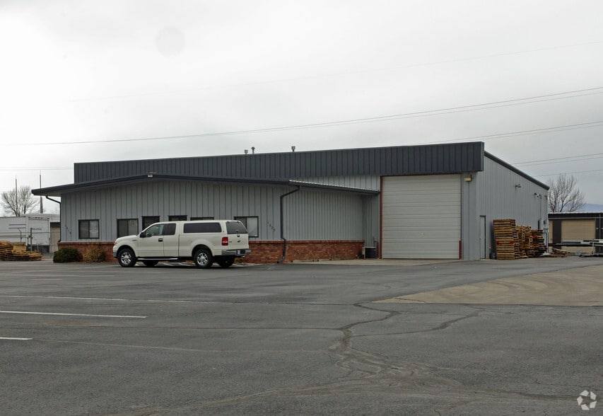 1019-1023 Des Moines Ave, Loveland, CO for lease - Building Photo - Image 2 of 8