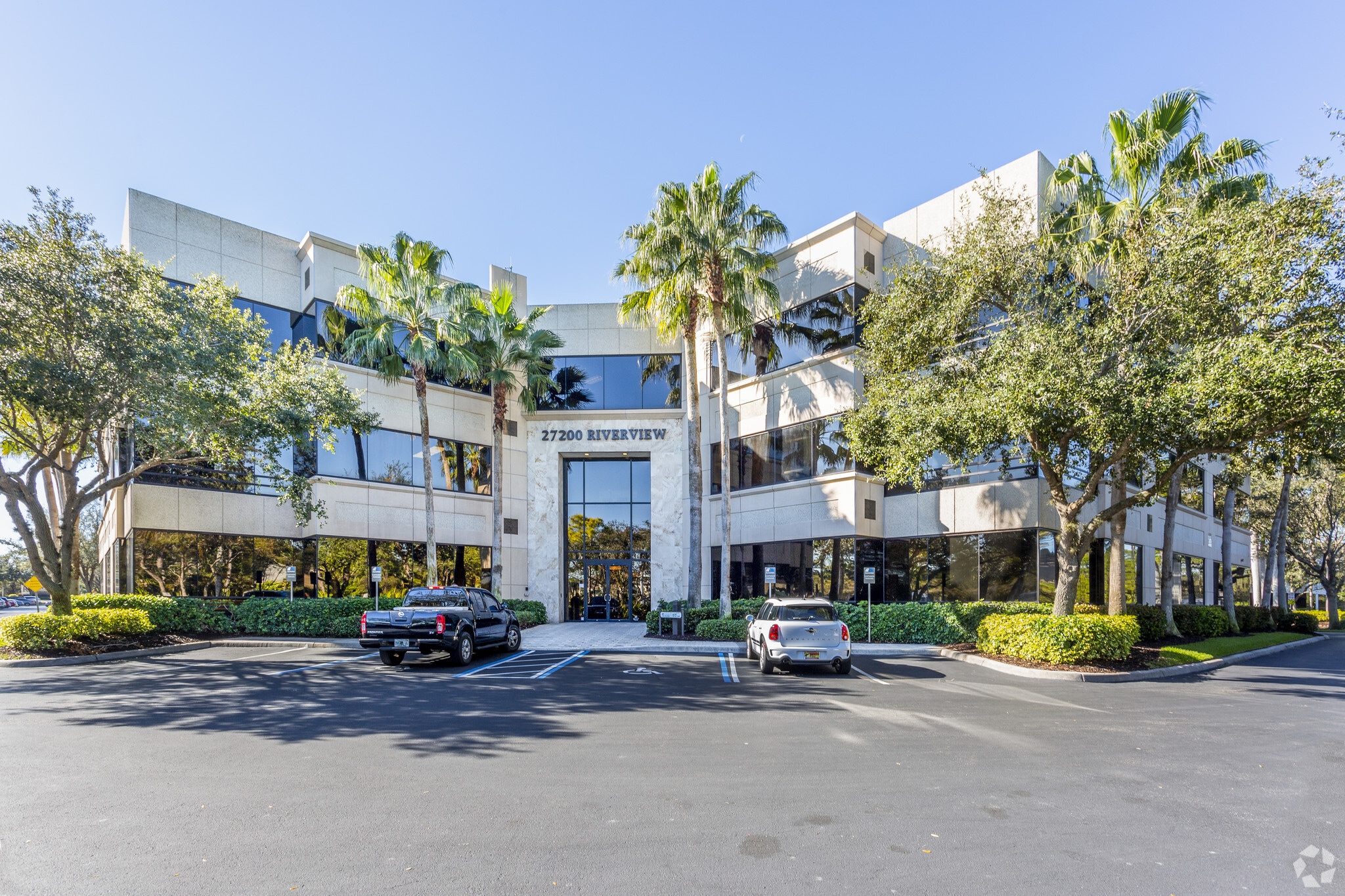 27300 Riverview Center Blvd, Bonita Springs, FL for lease Primary Photo- Image 1 of 5