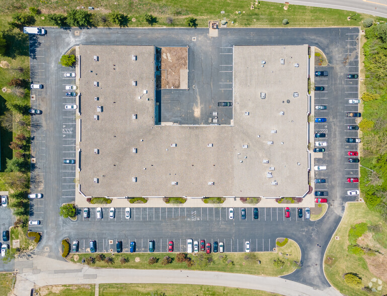 4435 Aicholtz Rd, Cincinnati, OH for lease - Aerial - Image 2 of 4