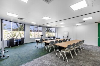 245 St Kilda Rd, St Kilda for lease Interior Photo- Image 2 of 2