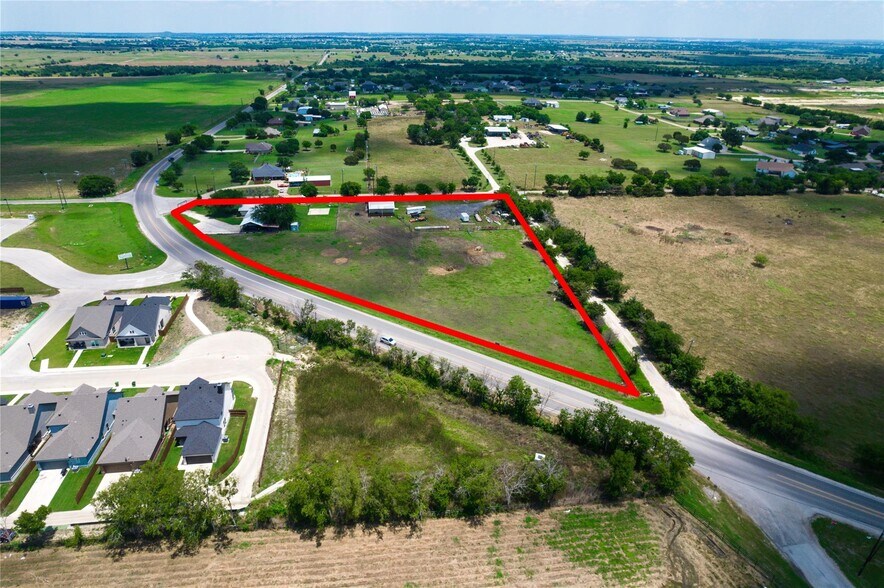 524 N Main St, Godley, TX à vendre - Photo du bâtiment - Image 2 de 5