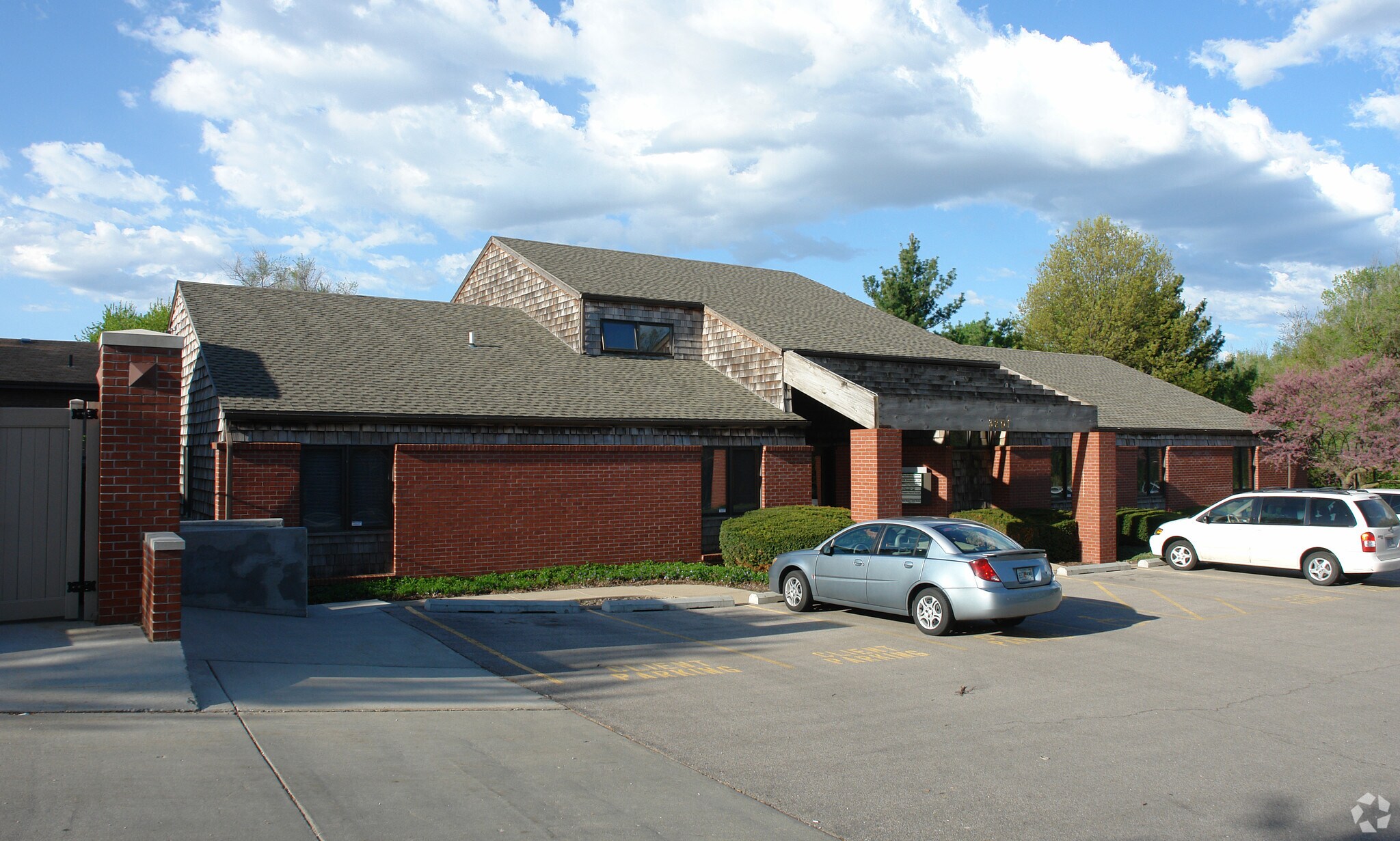 3201 S 33rd St, Lincoln, NE for lease Primary Photo- Image 1 of 7