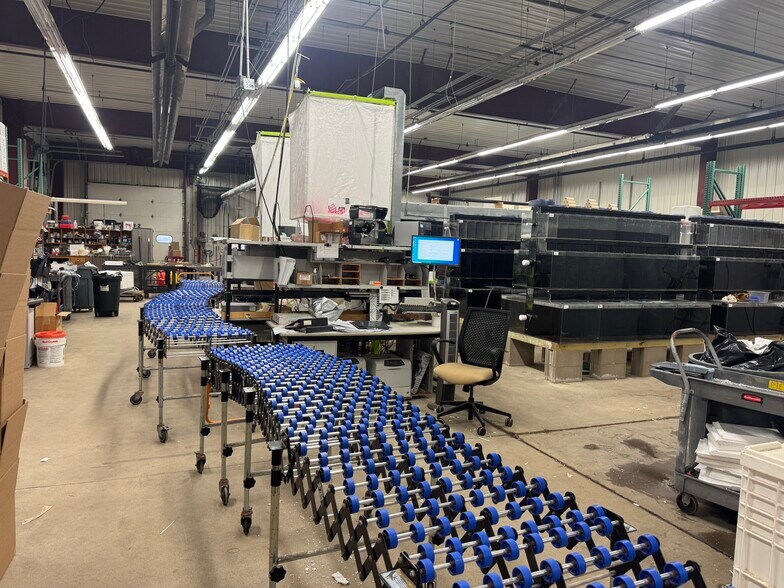 Rhinelander Industrial Park portefeuille de 2 propriétés à vendre sur LoopNet.ca - Photo du bâtiment - Image 2 de 16