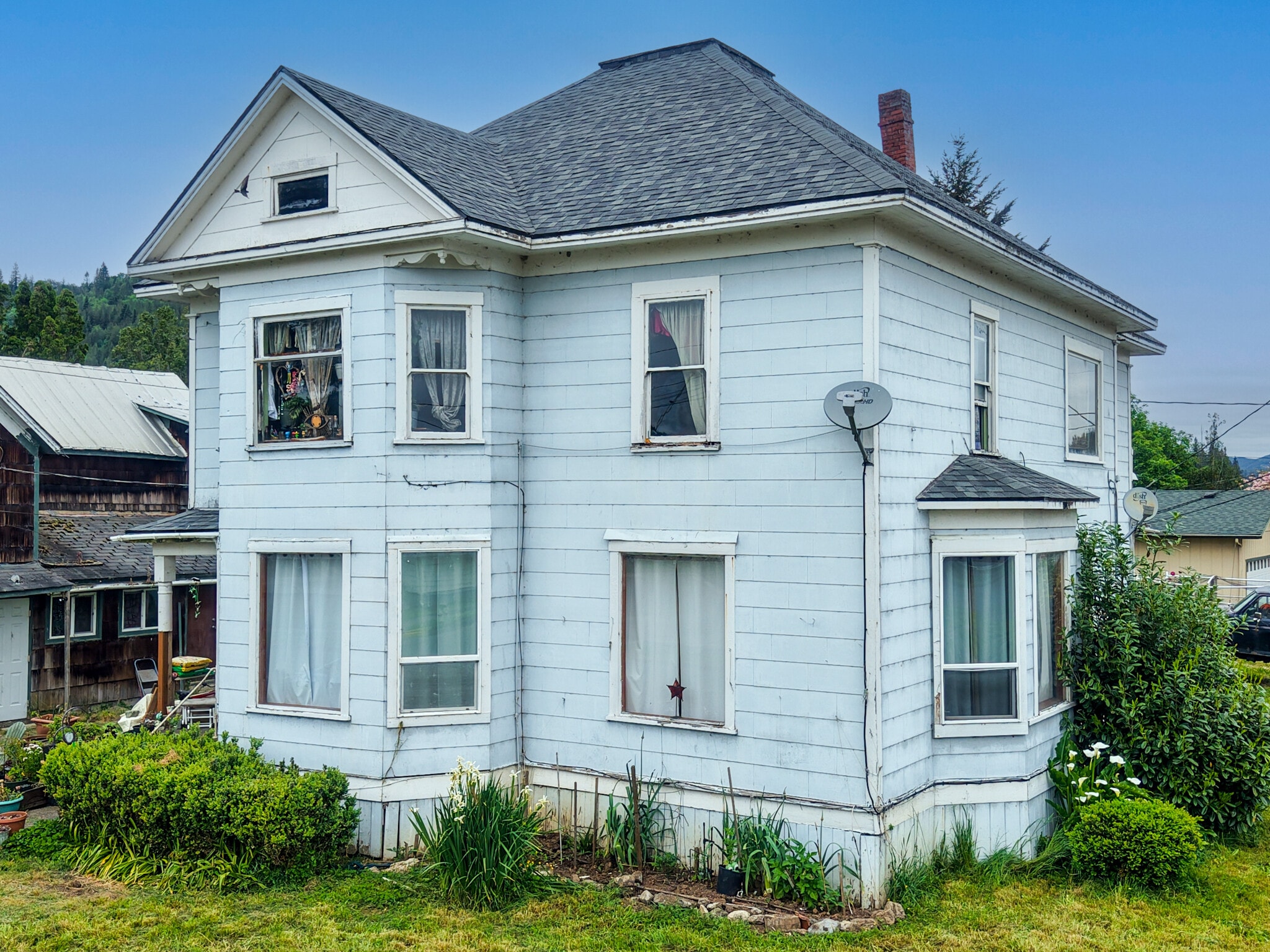 131 Ash St, Myrtle Point, OR for sale Building Photo- Image 1 of 17
