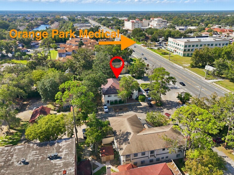 1734 Kingsley Ave, Orange Park, FL à louer - Photo du bâtiment - Image 2 de 29