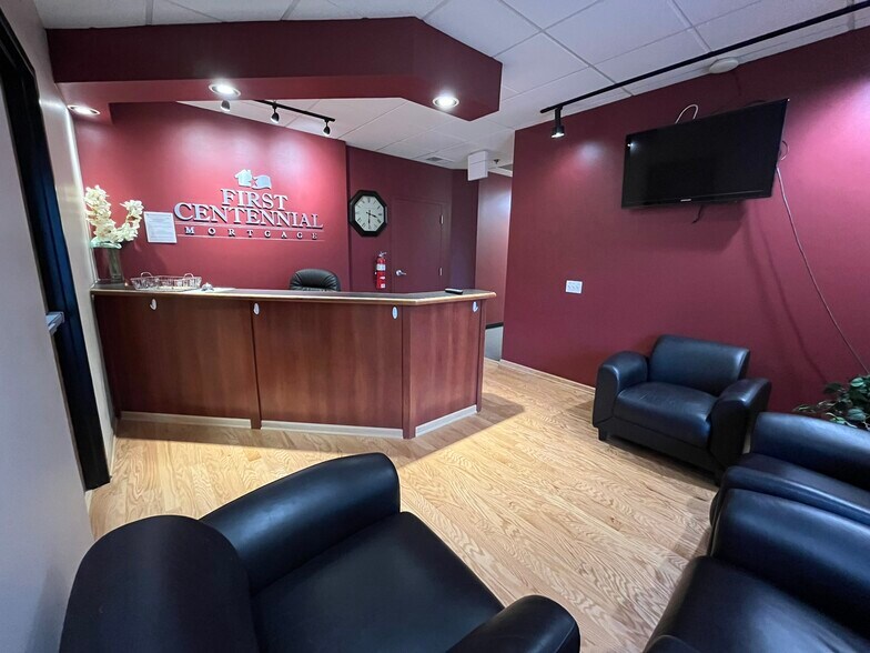 1500 Eisenhower Ln, Lisle, IL à louer - Photo intérieure - Image 2 de 14