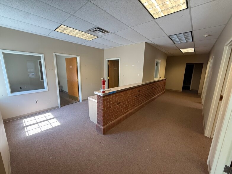 1725 Endeavor Dr, Williamsburg, VA for lease - Building Photo - Image 2 of 8