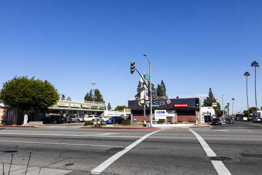 16320-16334 S Western Ave, Gardena, CA for lease - Building Photo - Image 3 of 19