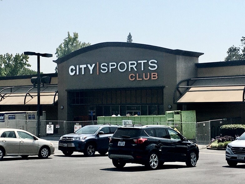 5100-5160 Arden Way, Carmichael, CA à louer - Photo du bâtiment - Image 2 de 4