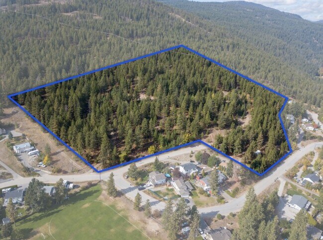 Plus de détails pour Canary Dr, West Kelowna, BC - Terrain à vendre