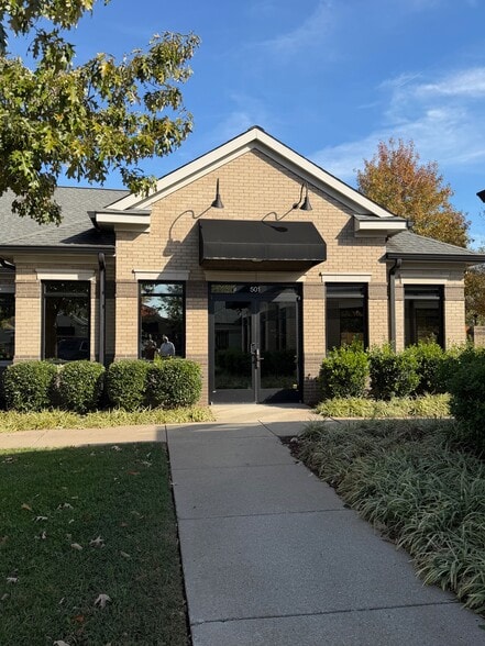 174 Saundersville Rd, Hendersonville, TN for sale - Building Photo - Image 1 of 7