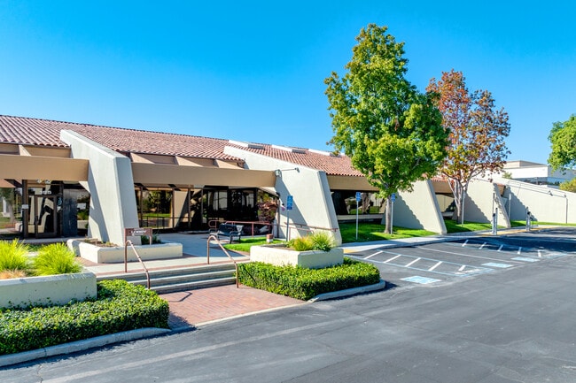 Plus de détails pour 195 S Milpitas Blvd, Milpitas, CA - Local d'activités à louer