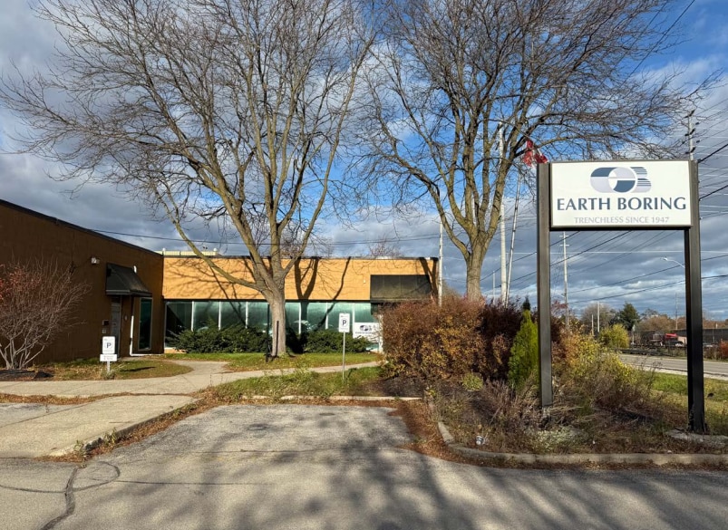 1775 N Sheridan Way, Mississauga, ON à louer - Photo du bâtiment - Image 2 de 4