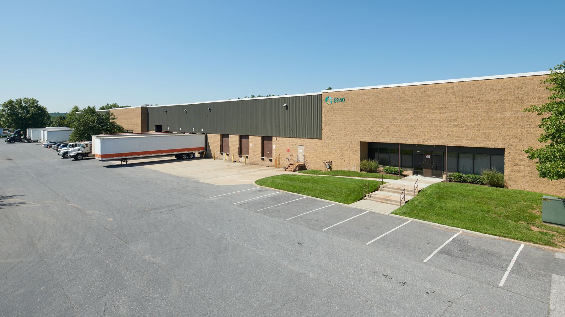 8840 Greenwood Pl, Savage, MD à louer Photo principale- Image 1 de 6