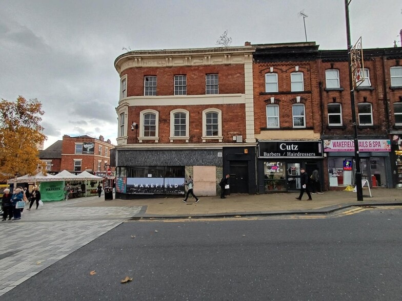 1-3 Westmorland St, Wakefield à vendre - Photo du bâtiment - Image 2 de 7