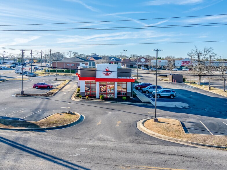 2796 Eastern Blvd, Montgomery, AL à vendre - Photo du bâtiment - Image 2 de 14