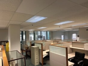 1117 Elm St, Manchester, NH for lease Interior Photo- Image 2 of 4