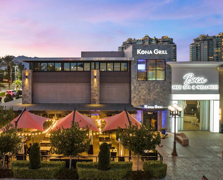 Fashion Village at Boca Park portefeuille de 3 propriétés à vendre sur LoopNet.ca - Photo du bâtiment - Image 3 de 14