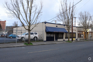 More details for 8824 N Lombard St, Portland, OR - Industrial for Sale