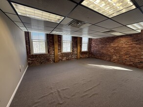 1 Front St, Rollinsford, NH for lease Interior Photo- Image 1 of 4