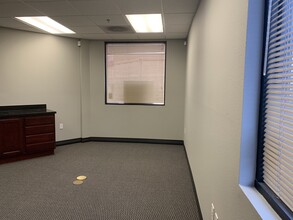 1640 2nd St, Norco, CA for lease Interior Photo- Image 2 of 10