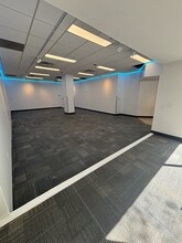 100 5th Ave, Pittsburgh, PA for lease Building Photo- Image 2 of 6