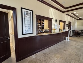 300-322 NW Bethany Dr, Port Saint Lucie, FL for lease Interior Photo- Image 2 of 10