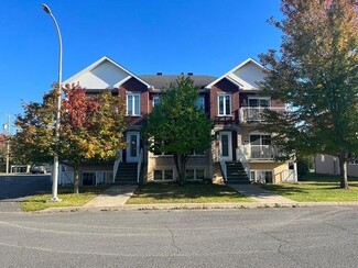 Plus de détails pour 410-420 St De L'anémone, Drummondville, QC - Multi-résidentiel à vendre