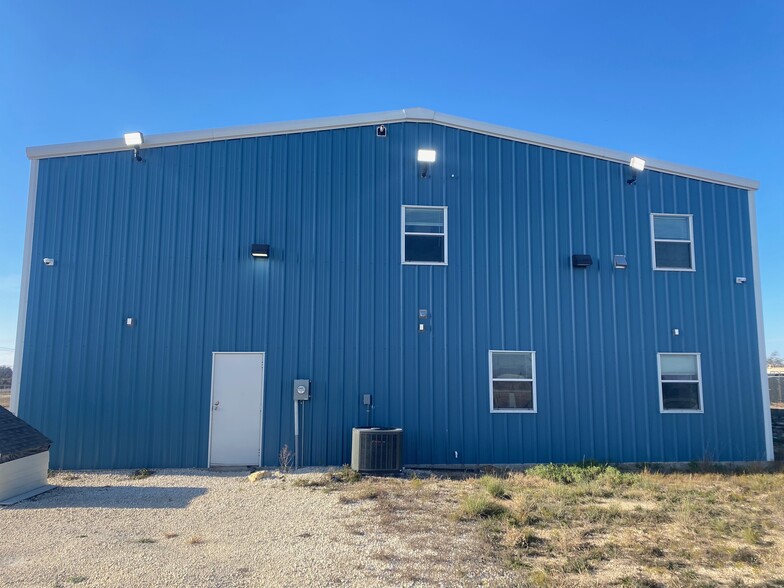 14100 N Highway 171, Cresson, TX for lease - Building Photo - Image 3 of 21