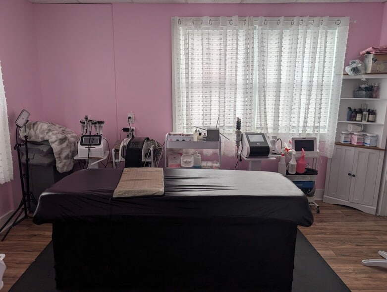 368 Derby Ave, Derby, CT for lease - Building Photo - Image 3 of 5